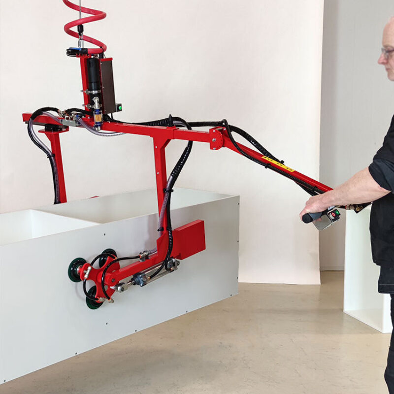LiftsAll vacuüm manipulator voor rotatie van onderkasten in de meubelindustrie