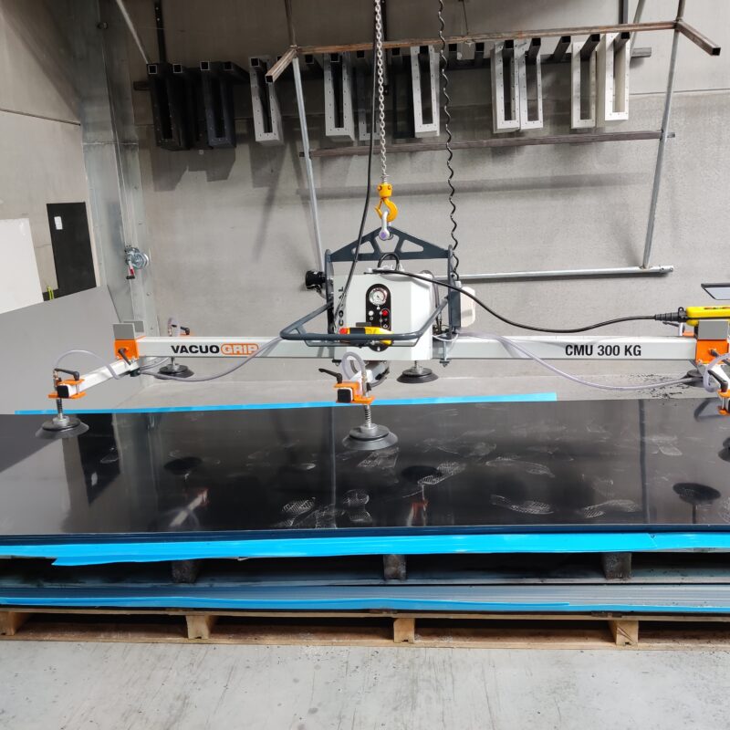 Palonnier à ventouses pour plaques métalliques sur pont roulant