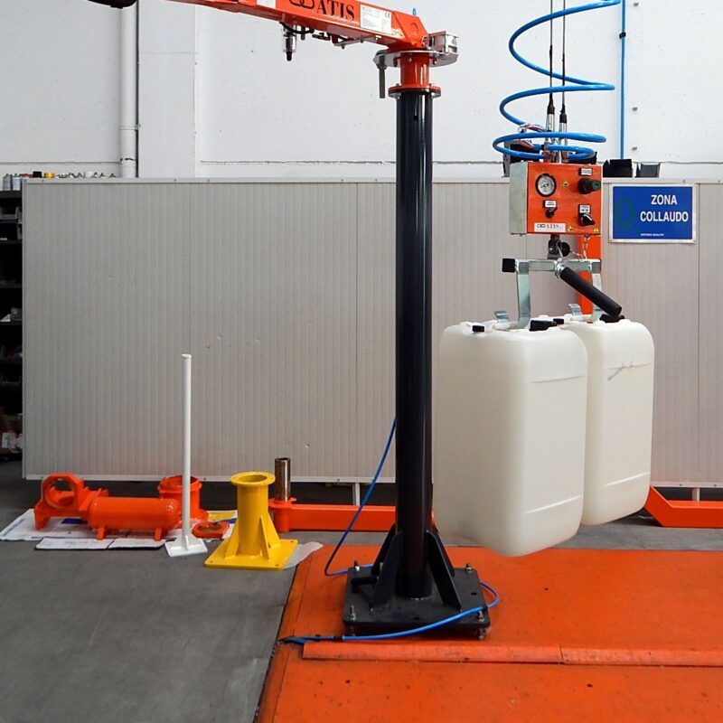 ATIS-manipulator met haken voor het positioneren van vaten in de chemie industrie