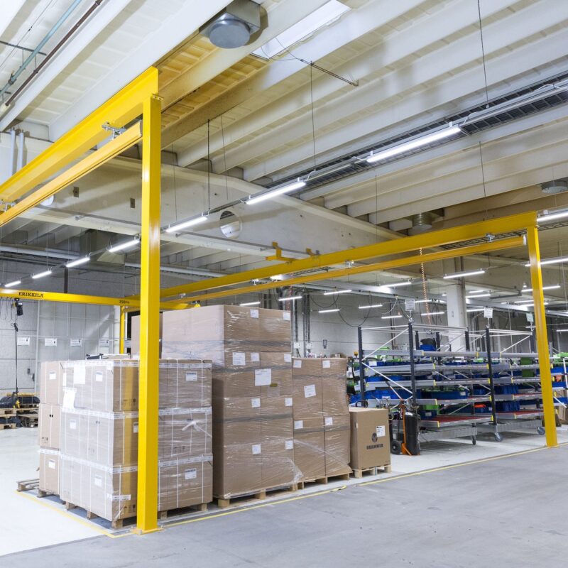 Stalen railsysteem voor soepel en ergonomisch tillen in productieomgeving
