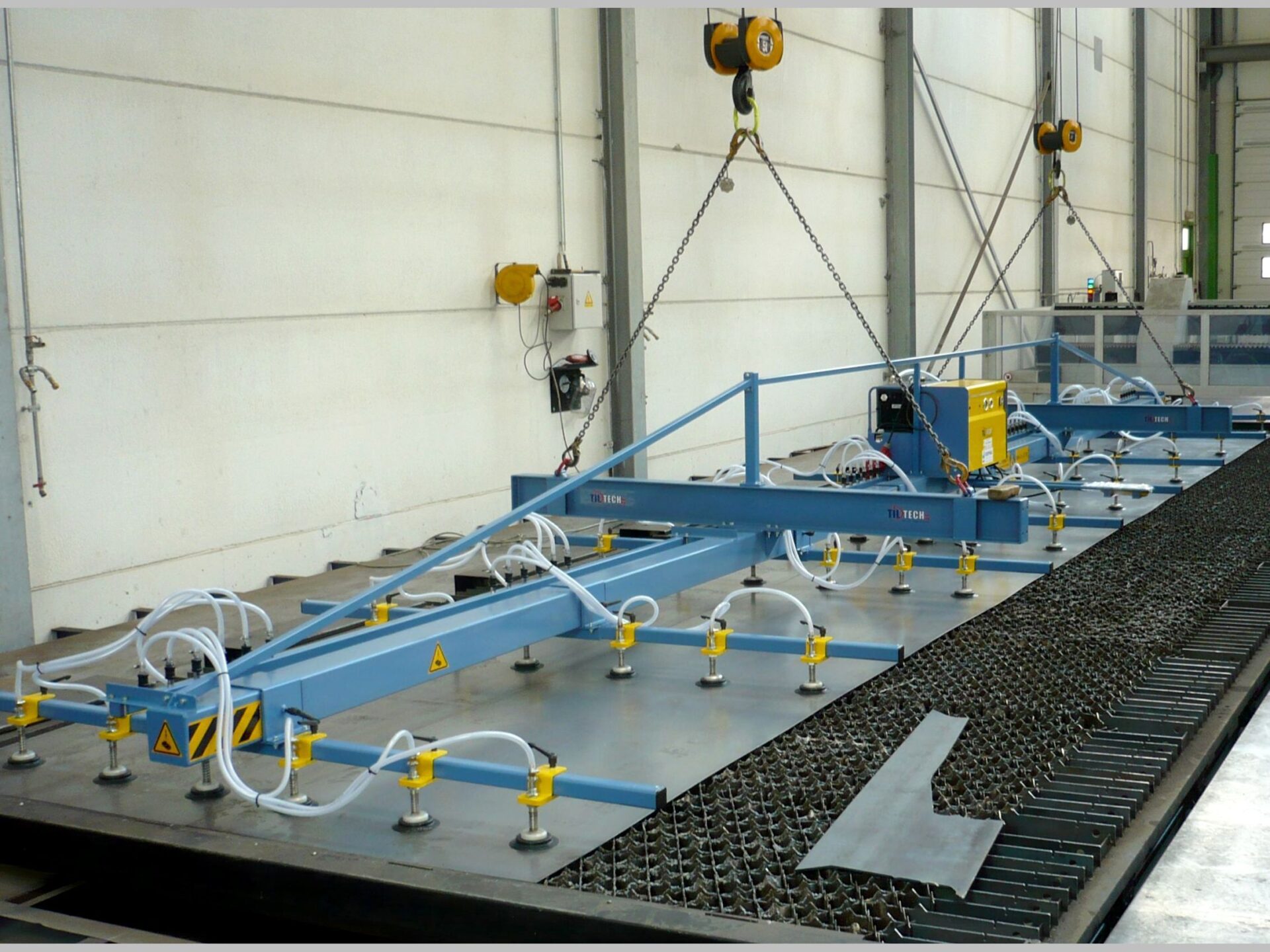 Système de levage à vide sur mesure | Tiltech