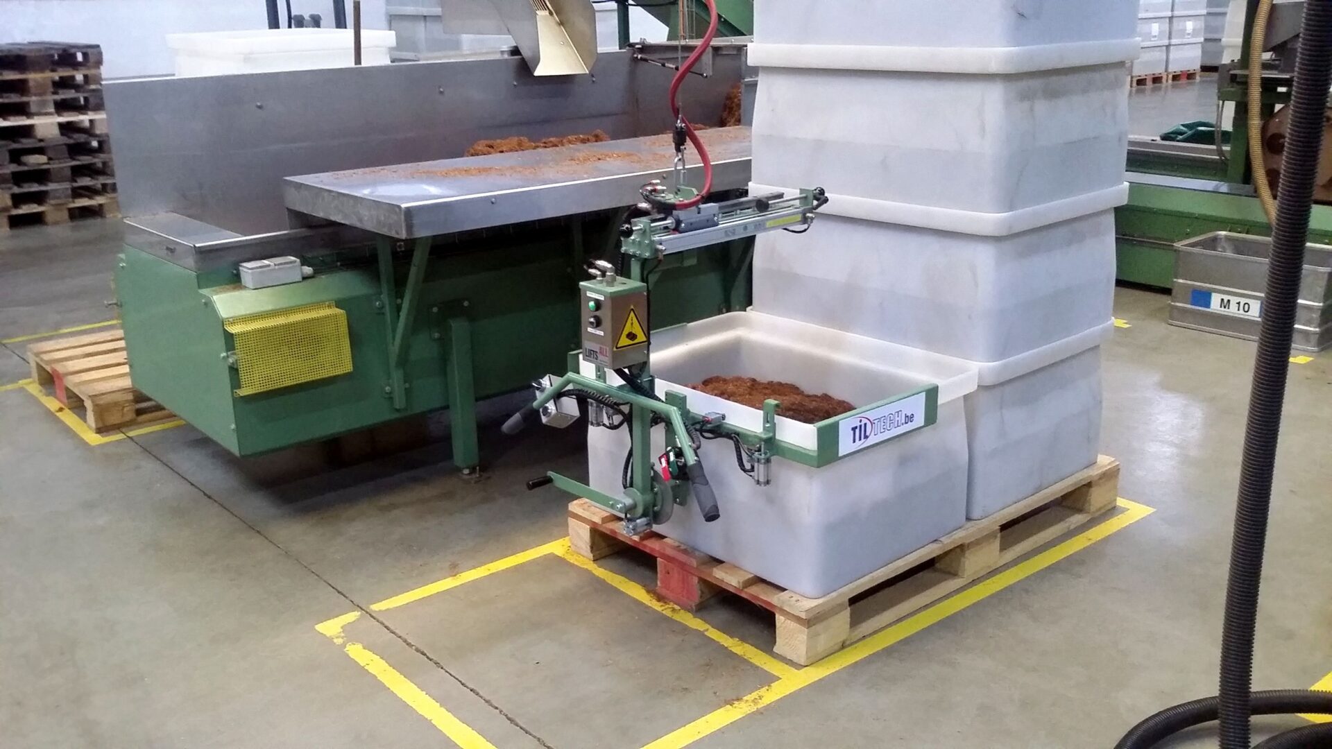 Tilhup voor bakken met manuele rotatie | Tiltech