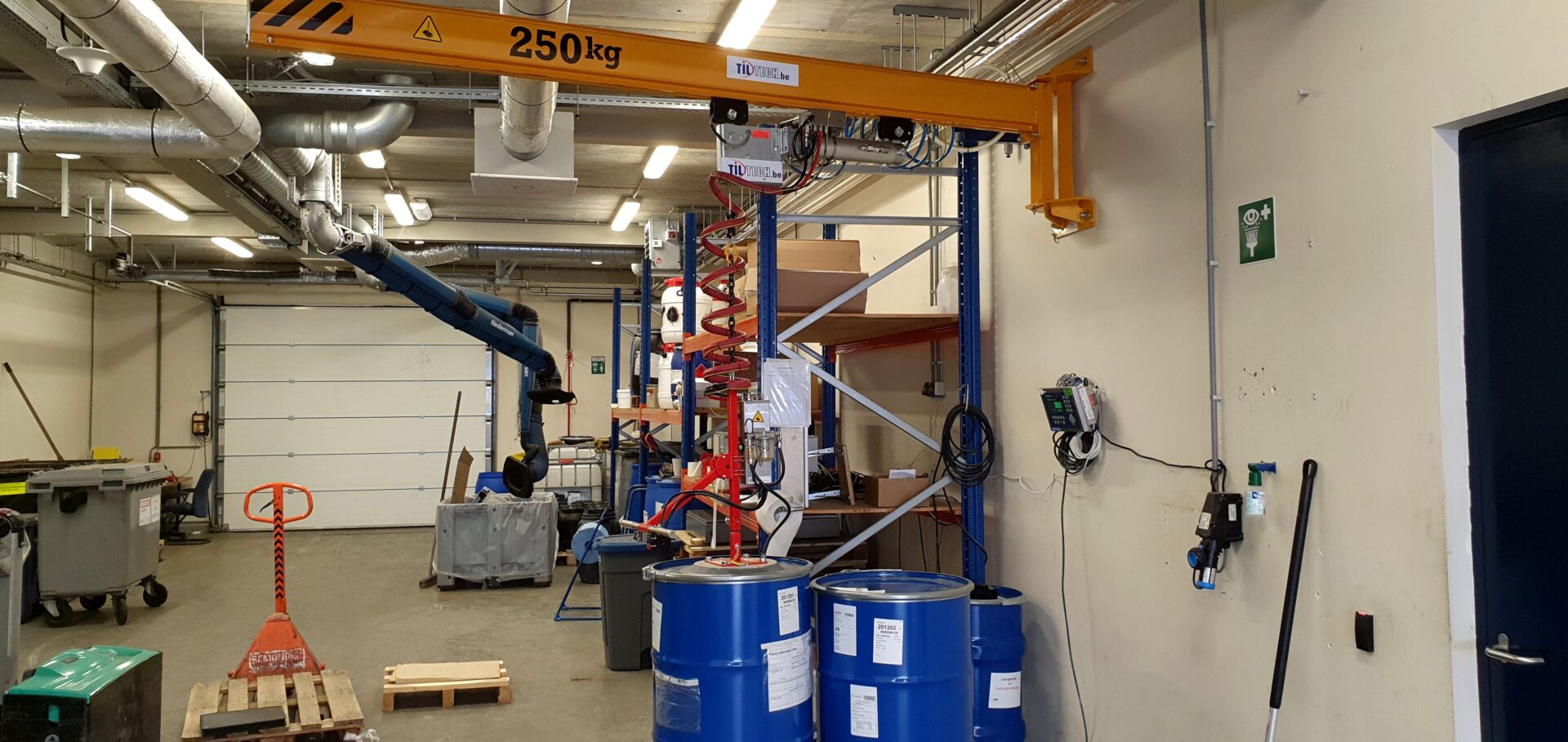 Potence mural avec hauteur réduite