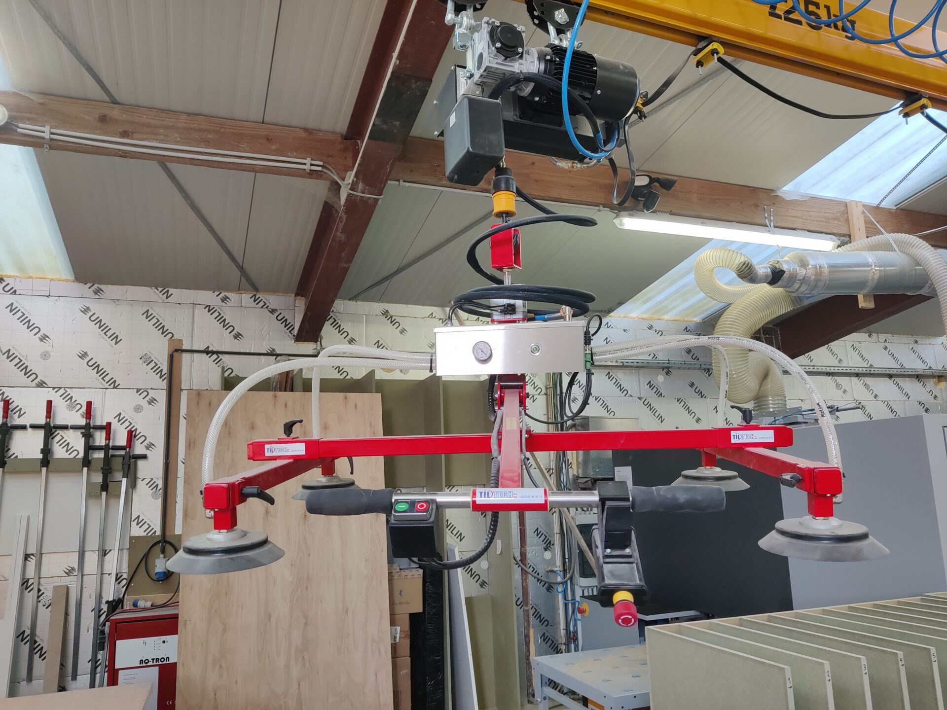 Palonnier à ventouses Tilmaster 4 ventouses pour pont roulant | Tiltech